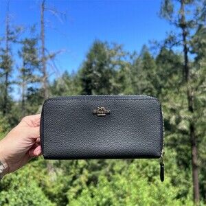 COACH Long Zip-Around Navy Blue Pebble Leather Wallet Gold Hardware AUTHENTIC